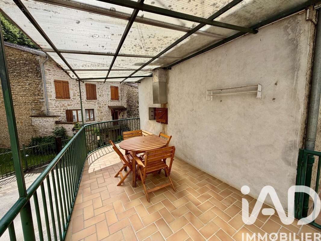 Photo 4 - Maison à JUJURIEUX