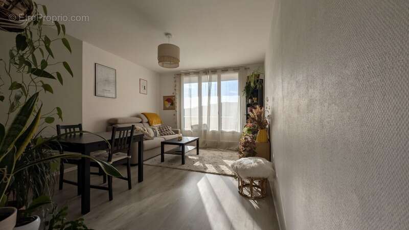 Appartement à vendre 4 pièces VILLEURBANNE (69 ) Limite Lyon 6 - photo 7