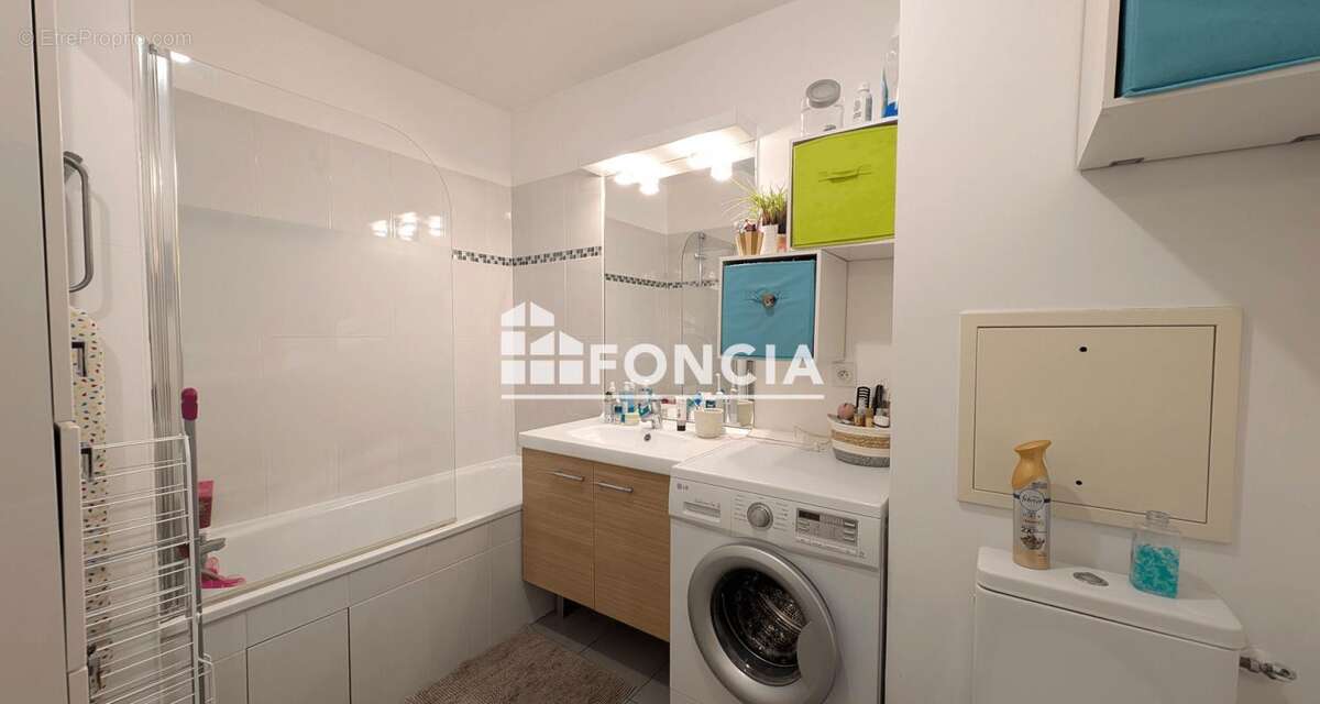 Appartement à CHILLY-MAZARIN