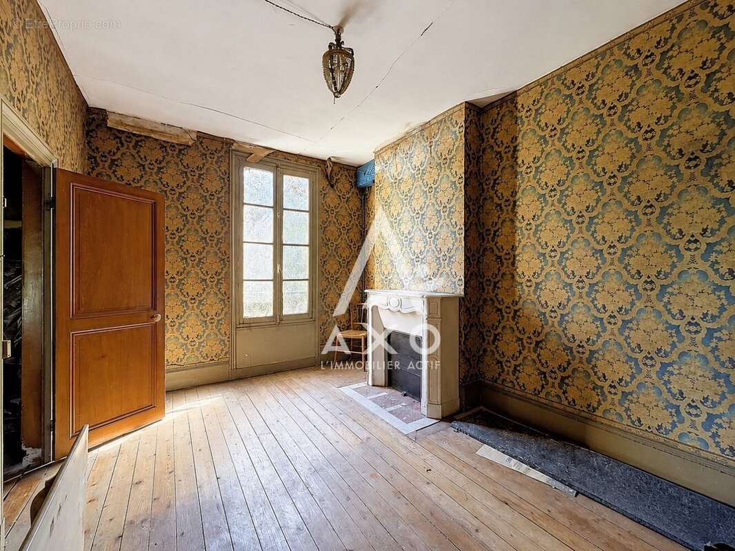 Maison familiale avec garage et dépendance - photo 14