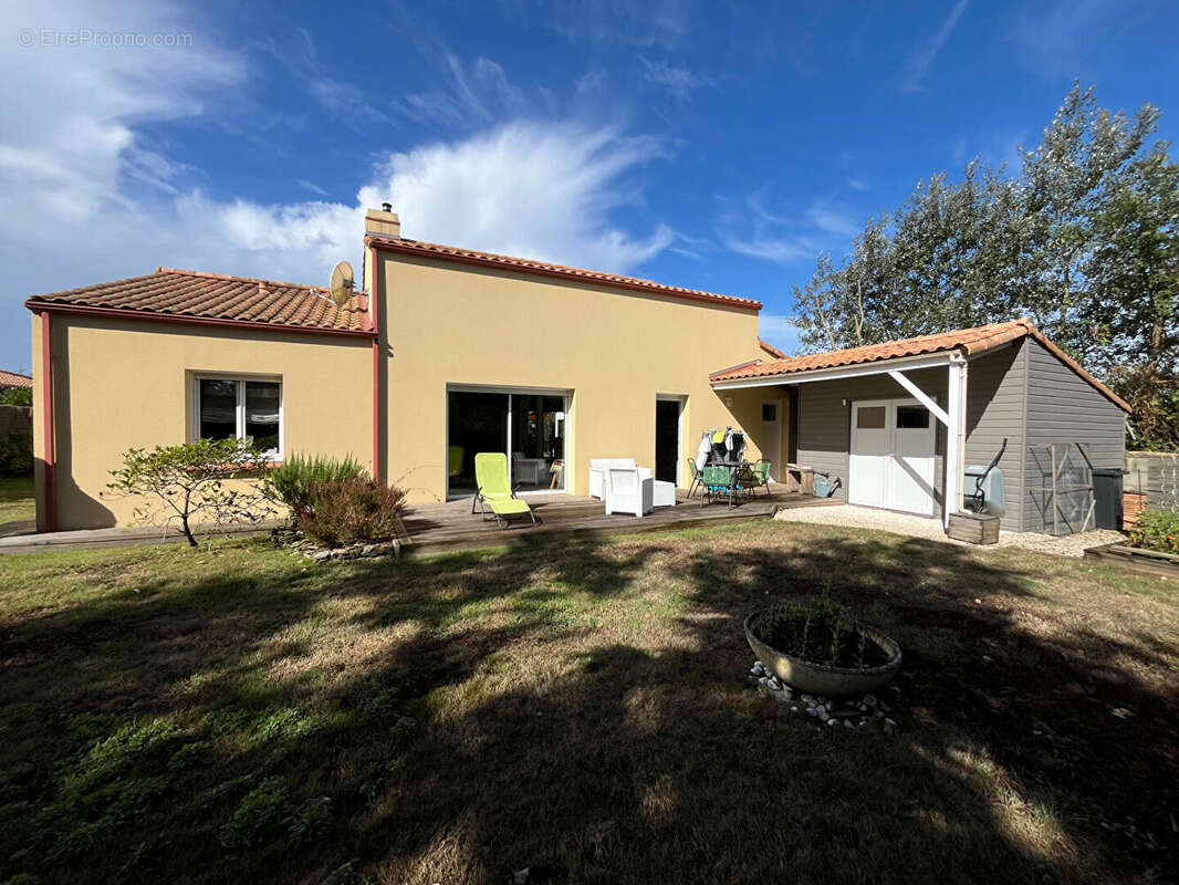 Maison à SAINT-MICHEL-CHEF-CHEF