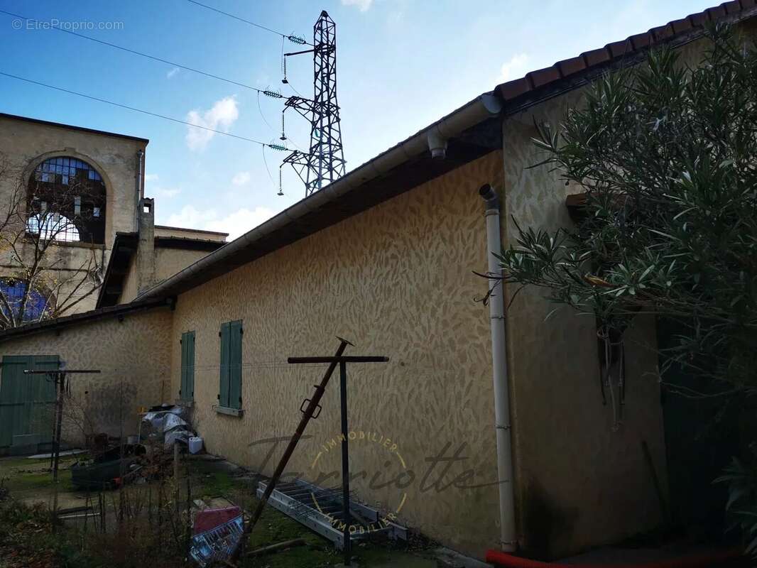 Maison à VALAURIE