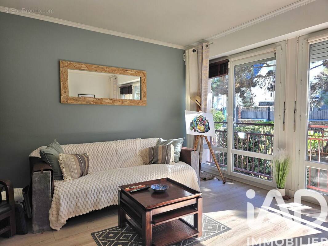 Photo 1 - Appartement à LIVRY-GARGAN