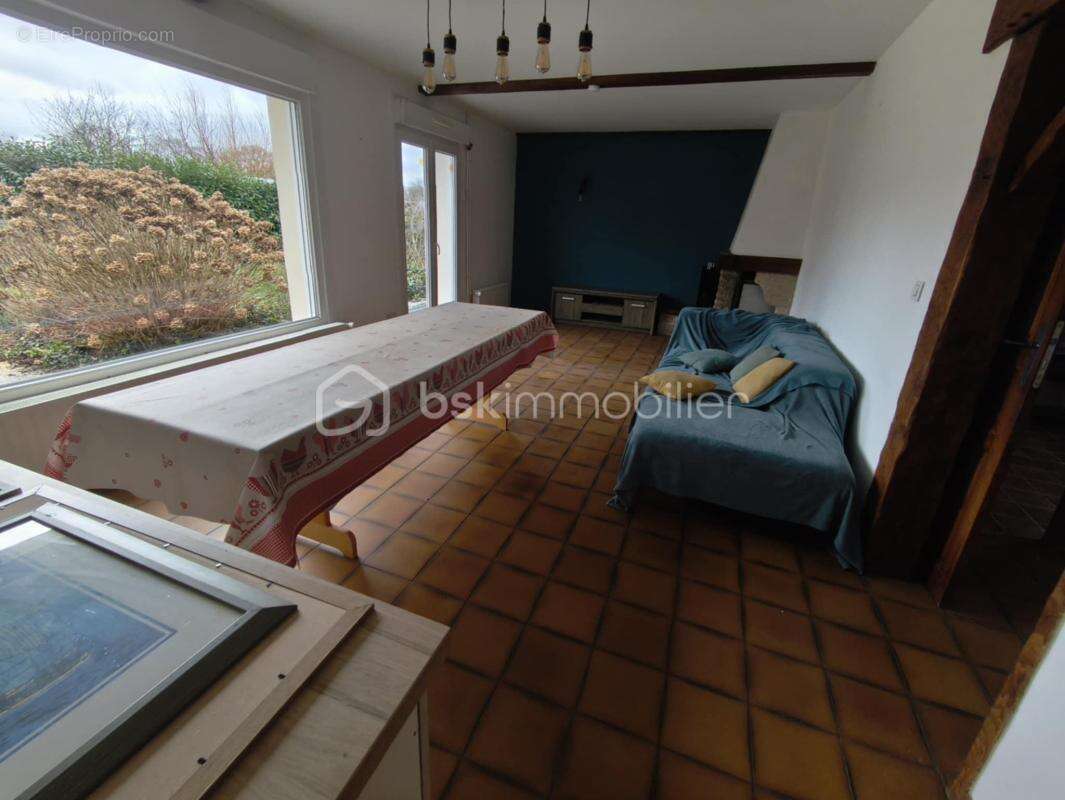 Maison à PICAUVILLE