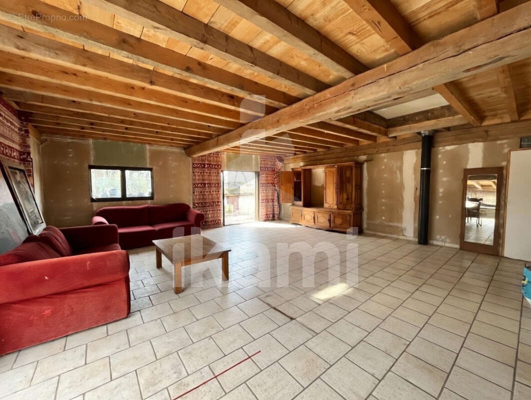 Maison à GROISY