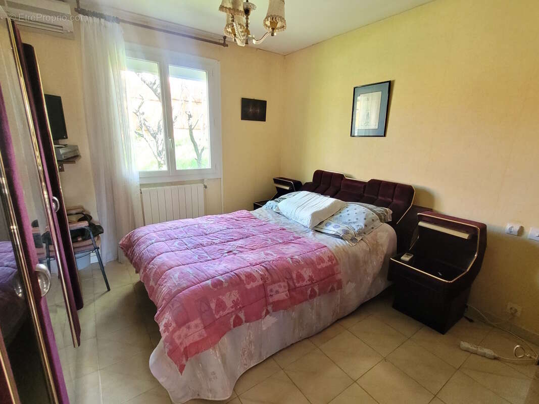 Maison à SAINT-GENIES-DE-FONTEDIT