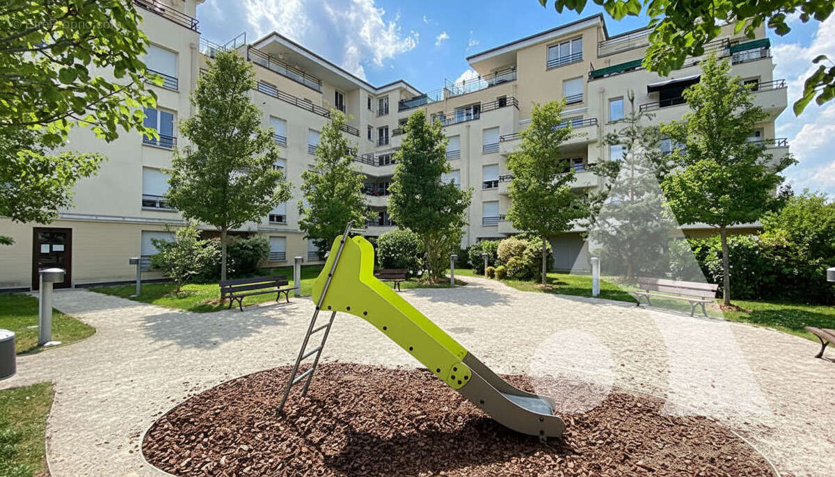 Appartement à CORBEIL-ESSONNES