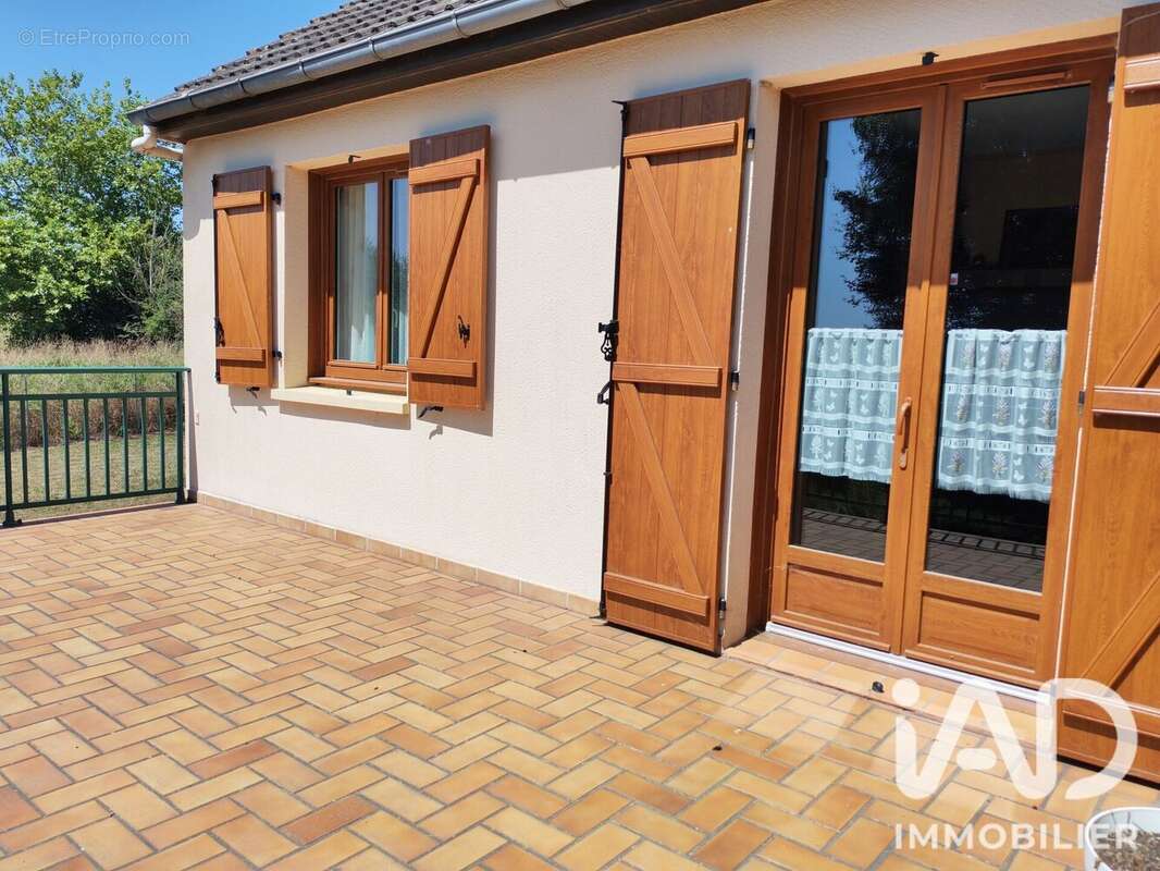 Maison 78 m² à Saint-Gilles  - photo 8
