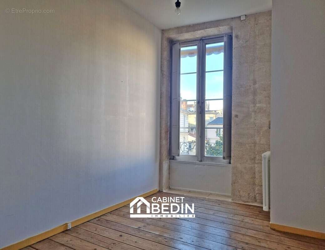 Appartement à BORDEAUX