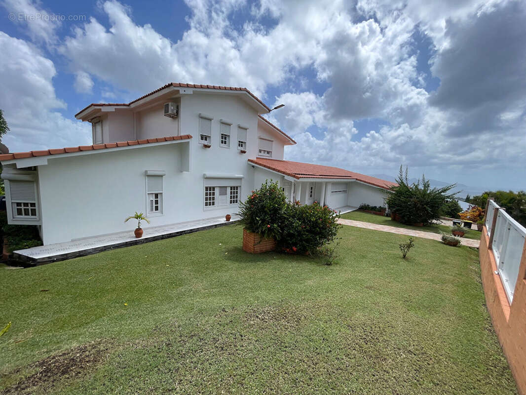 Maison à SCHOELCHER