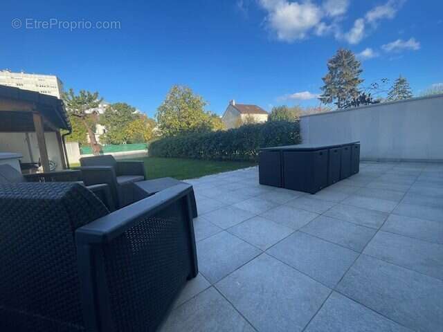 Maison à LE BLANC-MESNIL