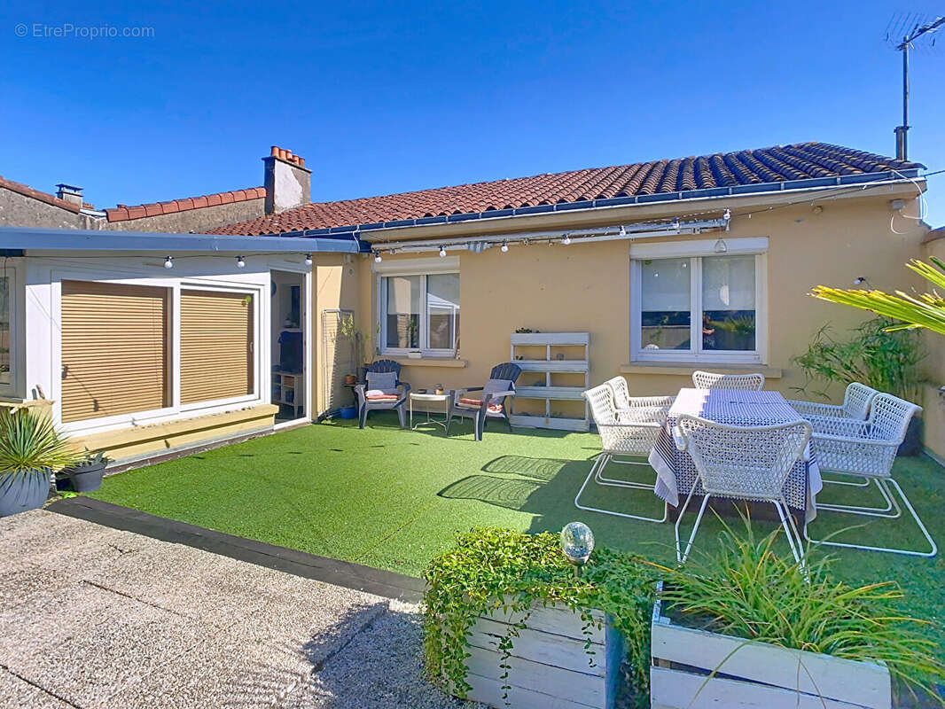 Appartement à MORTAGNE-SUR-SEVRE