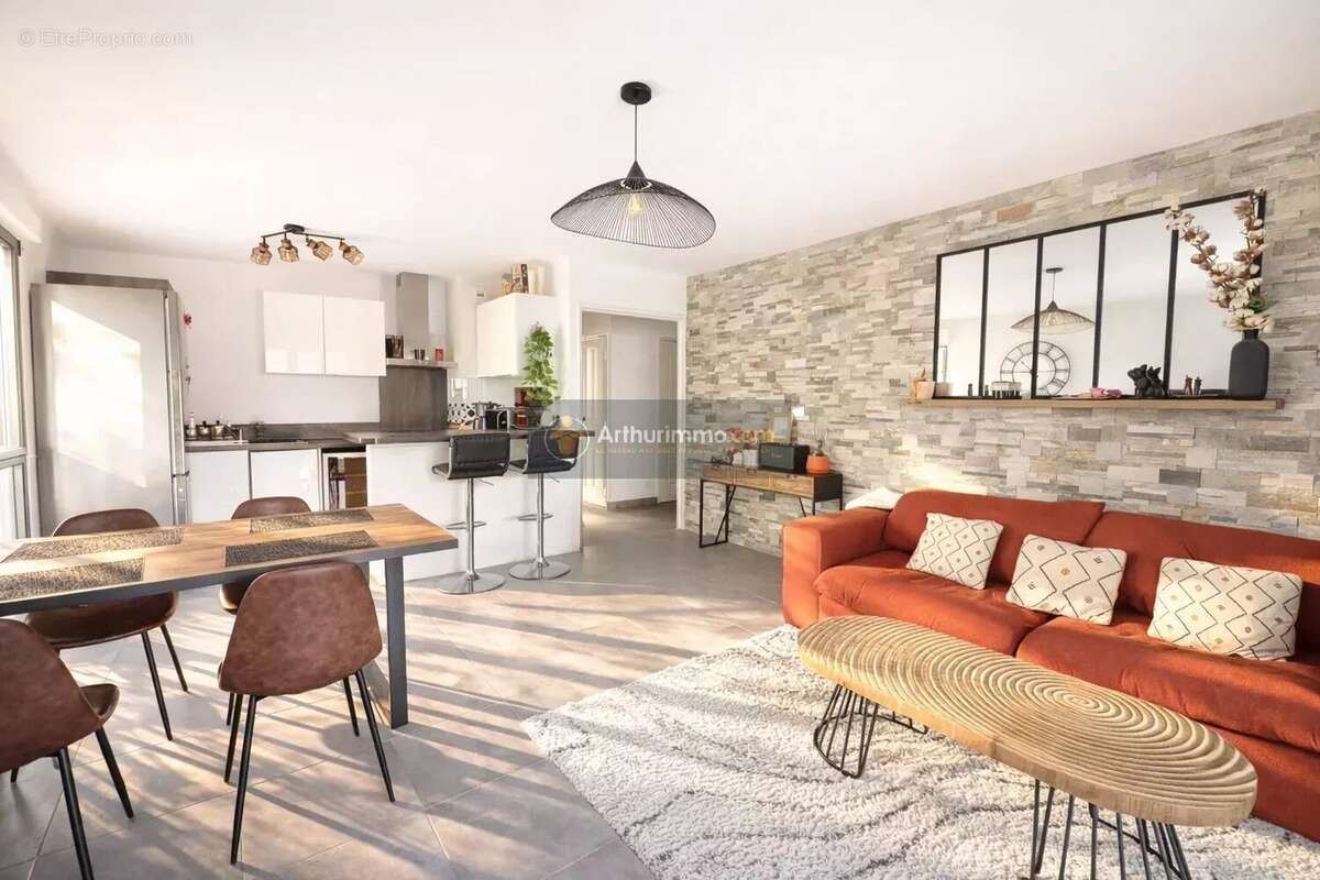 Appartement à FREJUS