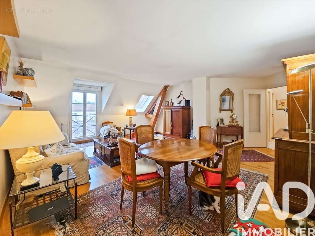 Photo 2 - Appartement à BRIE-COMTE-ROBERT