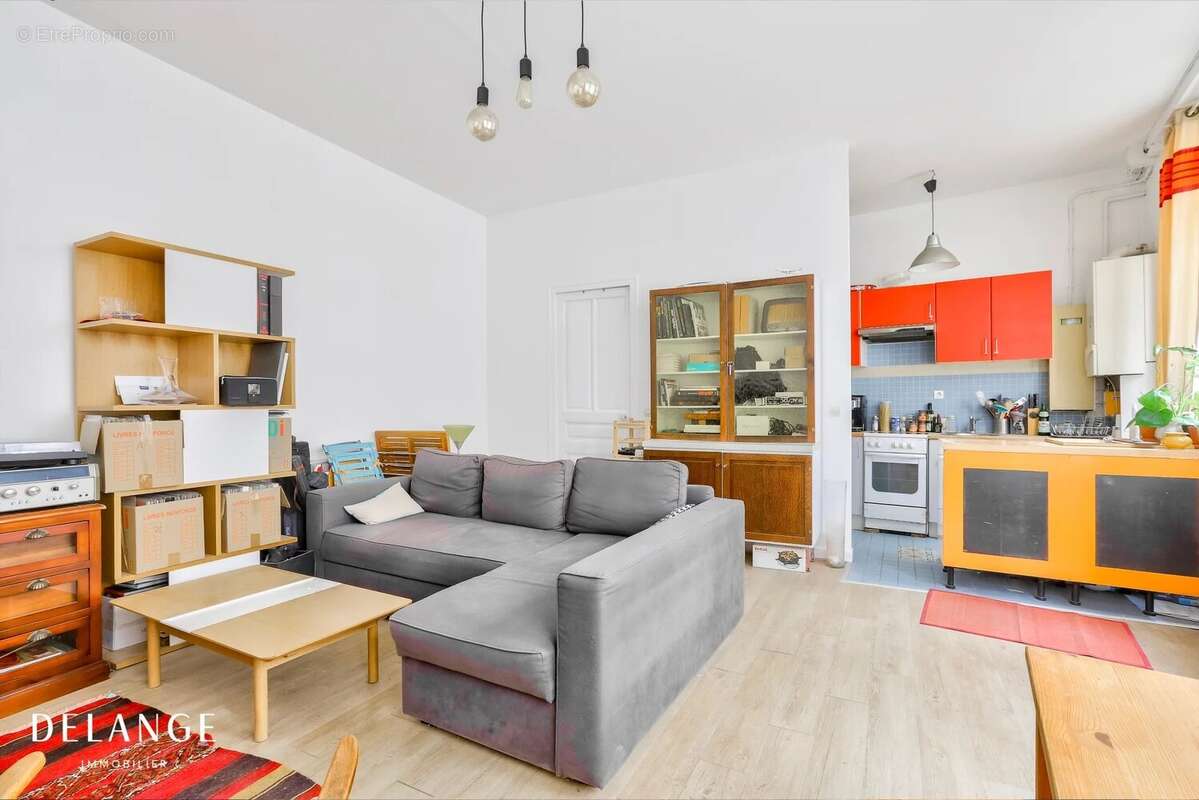 Appartement à PARIS-18E