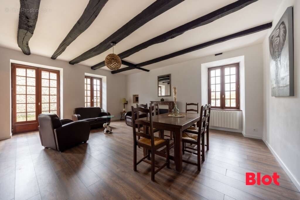 Maison à PLEUDIHEN-SUR-RANCE