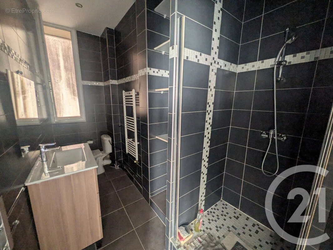 Appartement 73 m² à Toulon  - photo 5