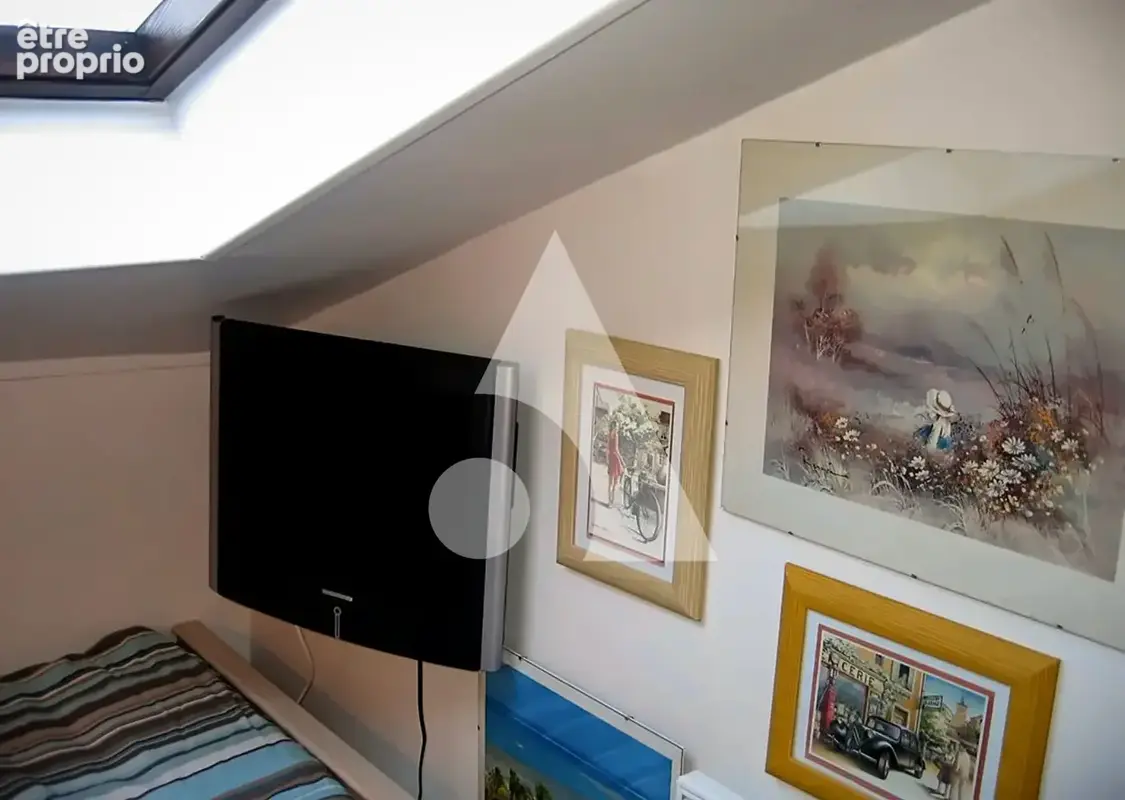 Levallois ? Studette 9,42 m² au sol ? Porte de Villiers - photo 3
