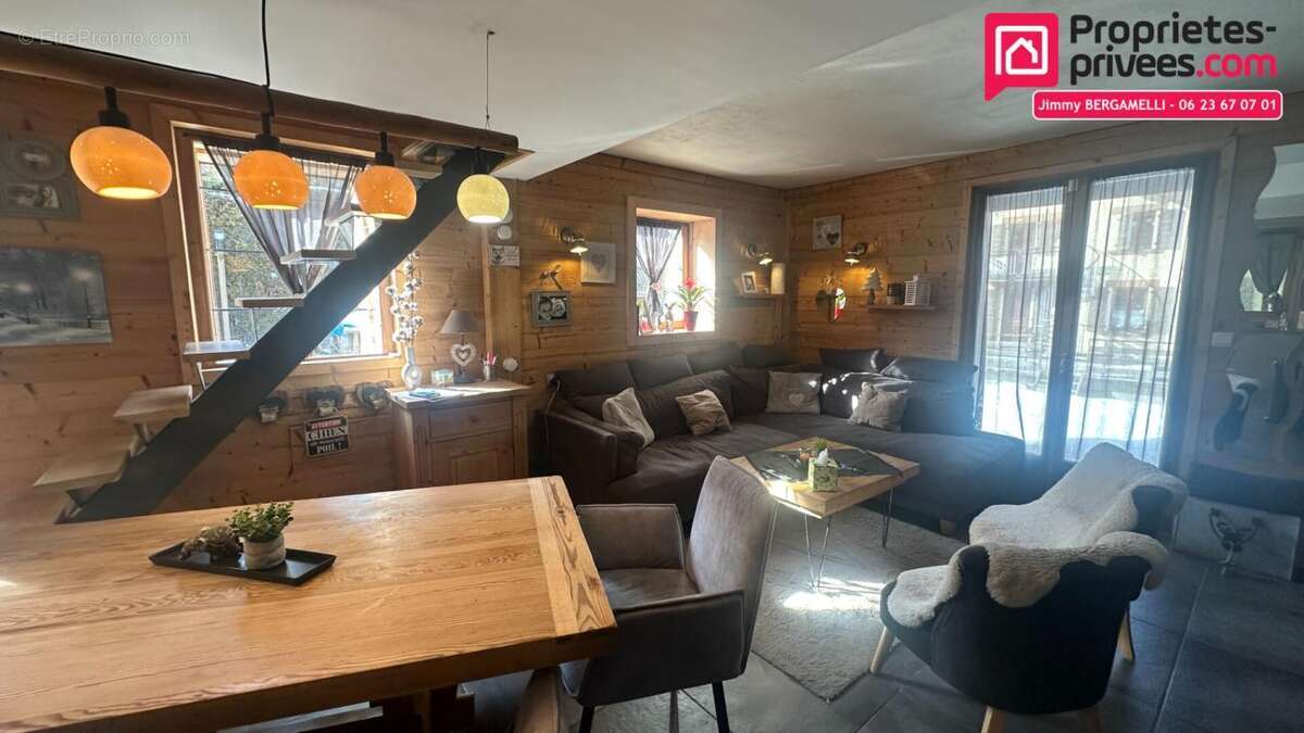 Maison à LES HOUCHES