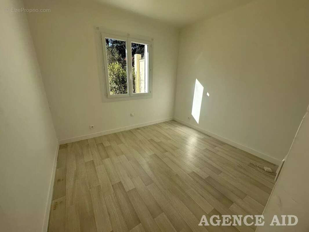 Maison à CUGES-LES-PINS