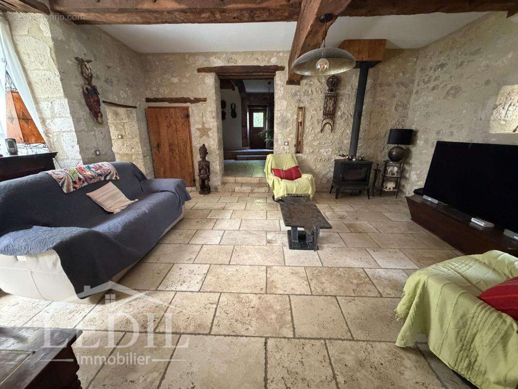 Splendide propriété de 3 habitations,piscine,parc - photo 6