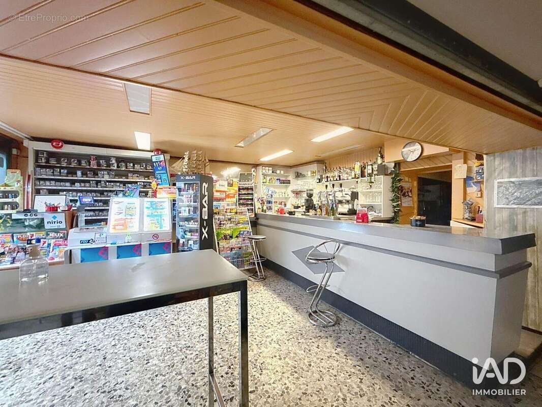 Photo 4 - Commerce à COULOMBS