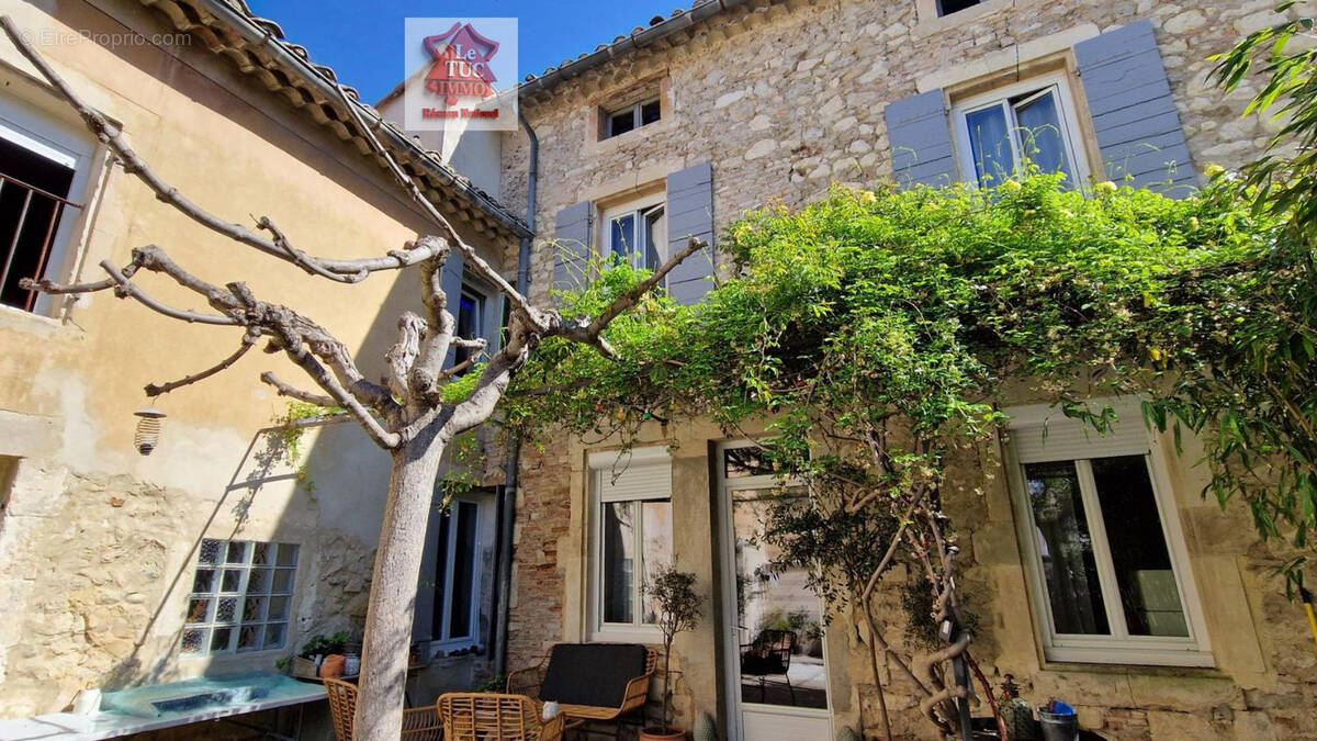 Maison à LAPALUD
