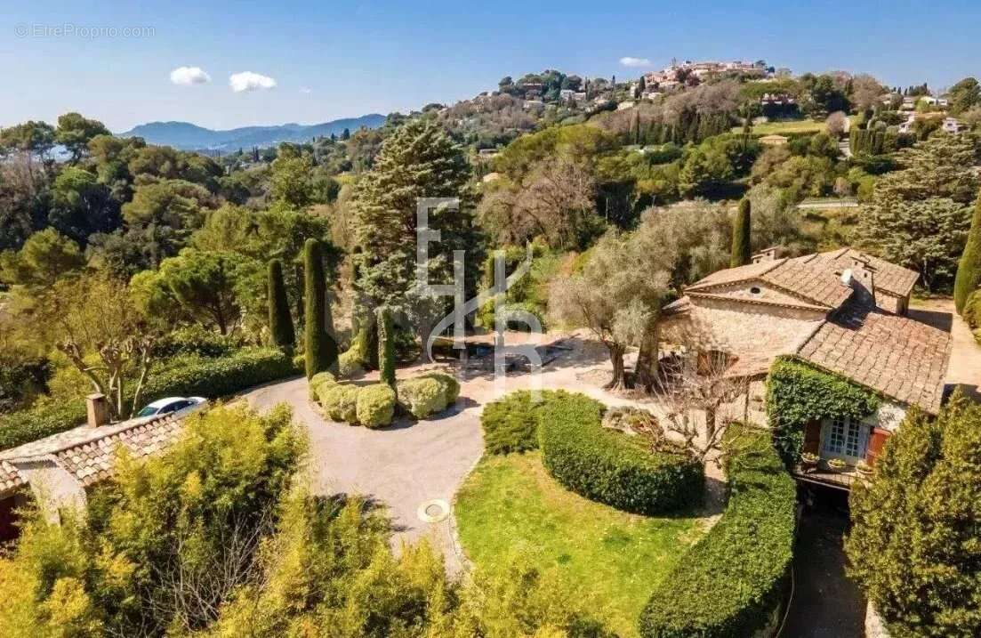 Maison à MOUGINS