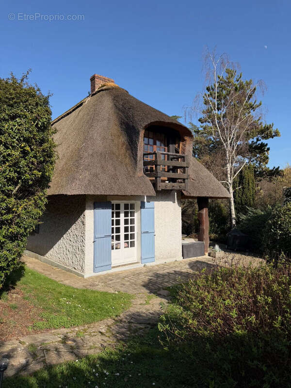 Maison à LA CELLE-SAINT-CLOUD