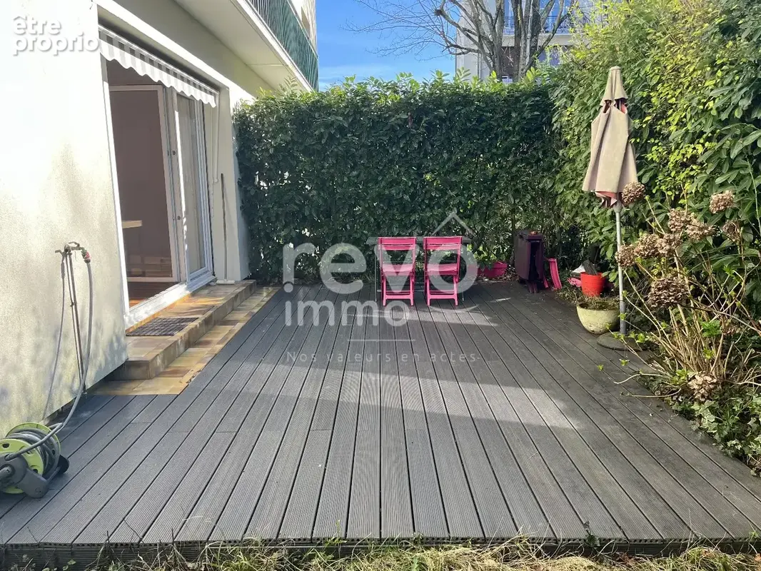 Terrasse et Jardin, Double Séjour, 3 Chambres, équipé haut de gamme - photo 10