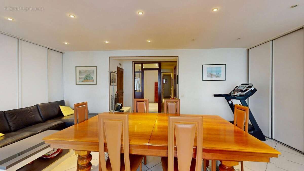 Appartement 75 m² à Paris-10e  - photo 6