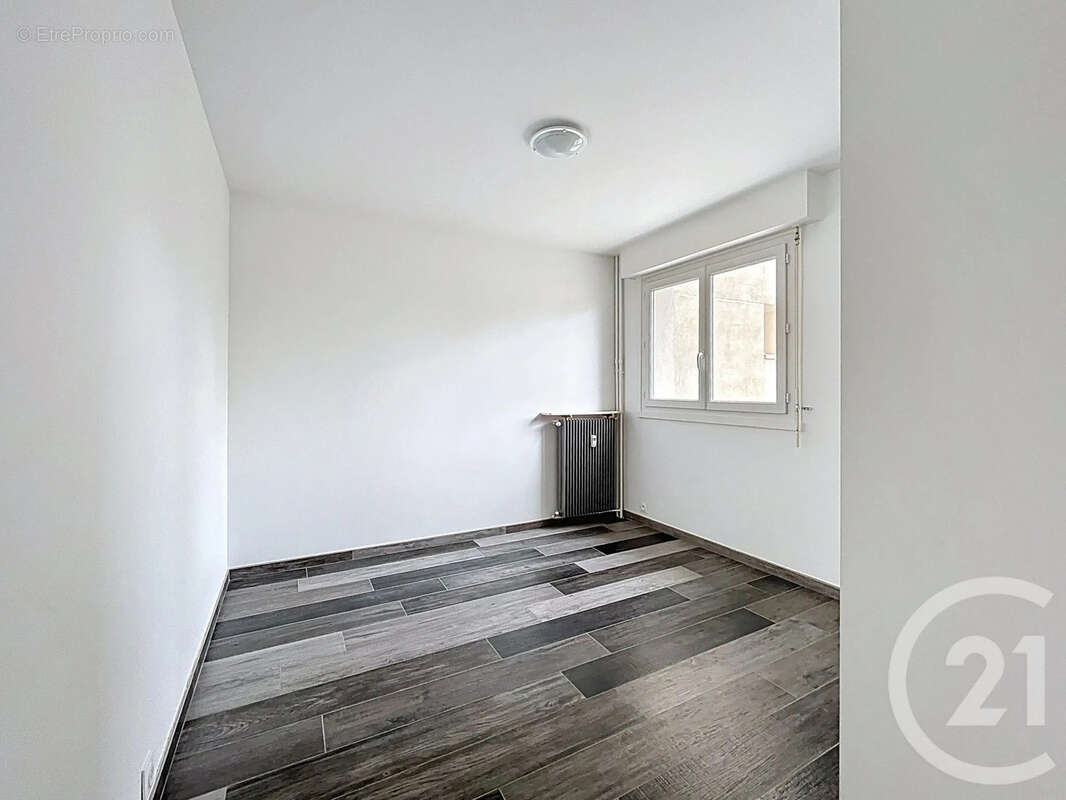 Appartement à PONT-EVEQUE