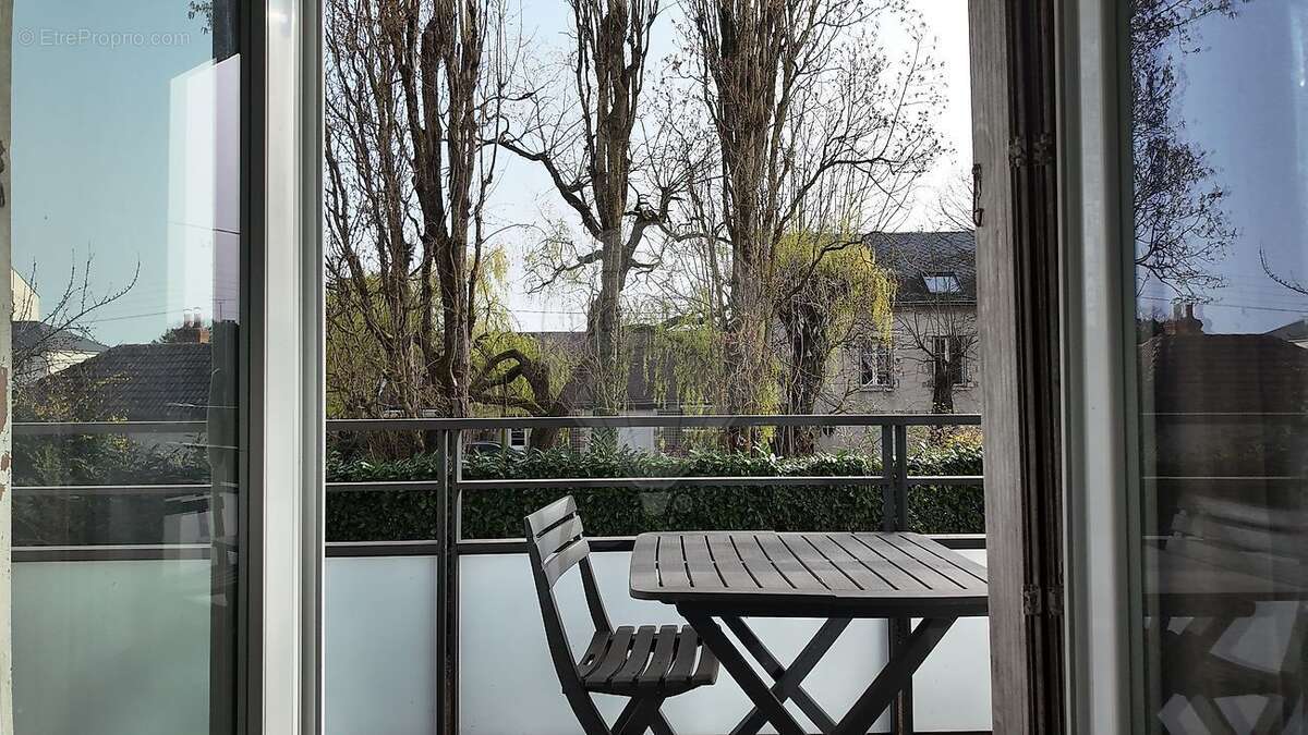Appartement à SAINT-PRYVE-SAINT-MESMIN