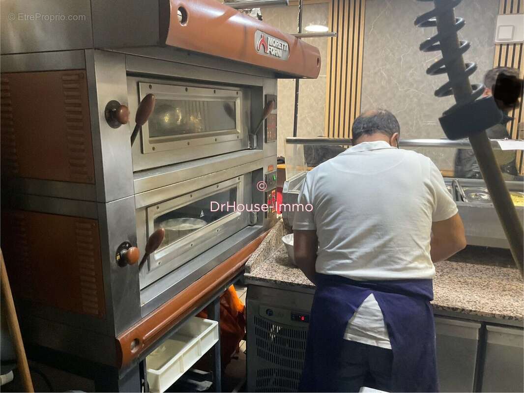 Commerce à PARIS-11E