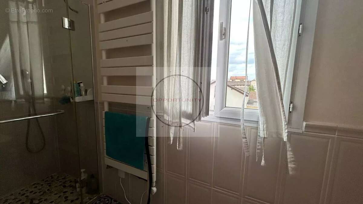 Maison 130 m² à Bondy  - photo 13