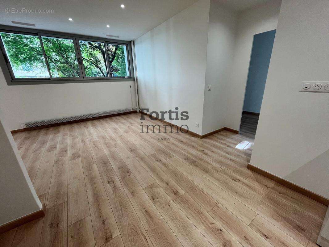 Appartement à PARIS-12E