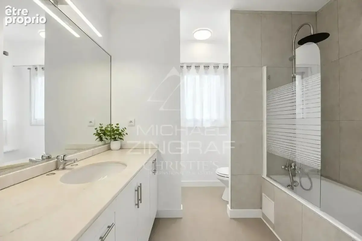 Nice Fabron – Bel appartement 5 pièces de 125 m² avec vue panoramique mer et terrasse de 53 m² - photo 8