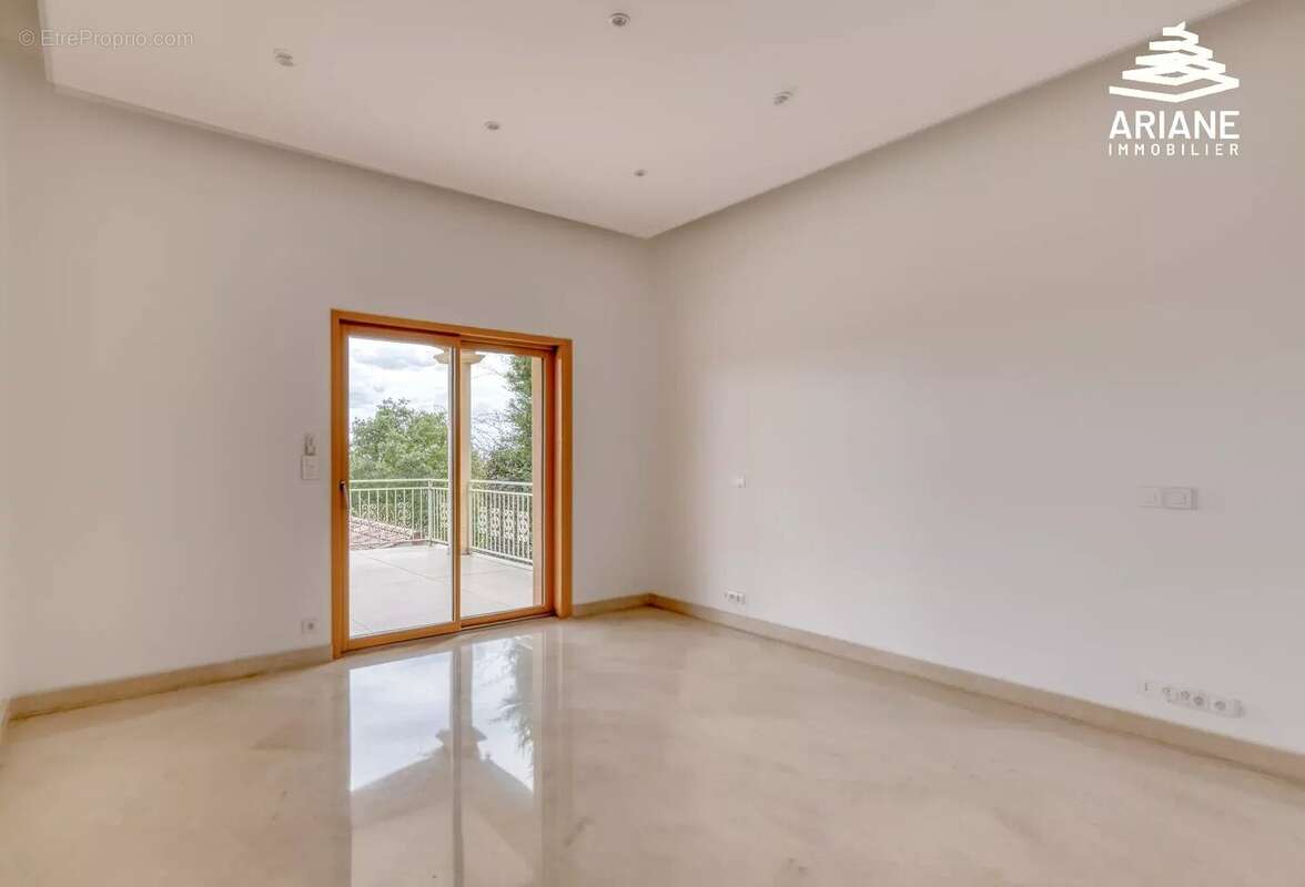 Maison à SAINT-CYR-AU-MONT-D&#039;OR