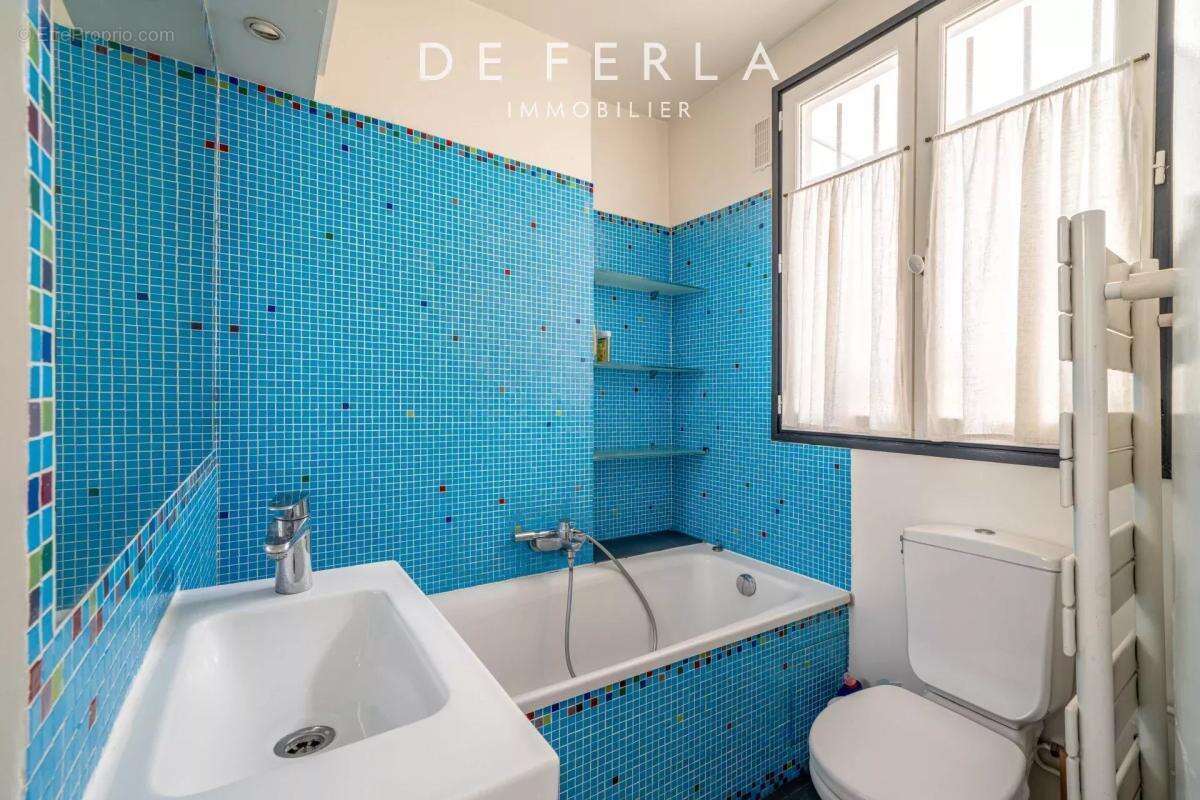 Appartement à PARIS-7E