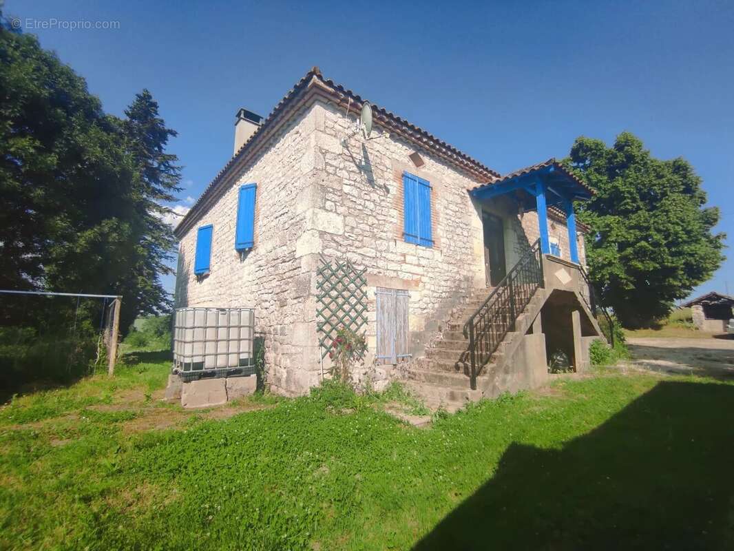 Maison 120 m² à Montpezat-De-Quercy  - photo 2