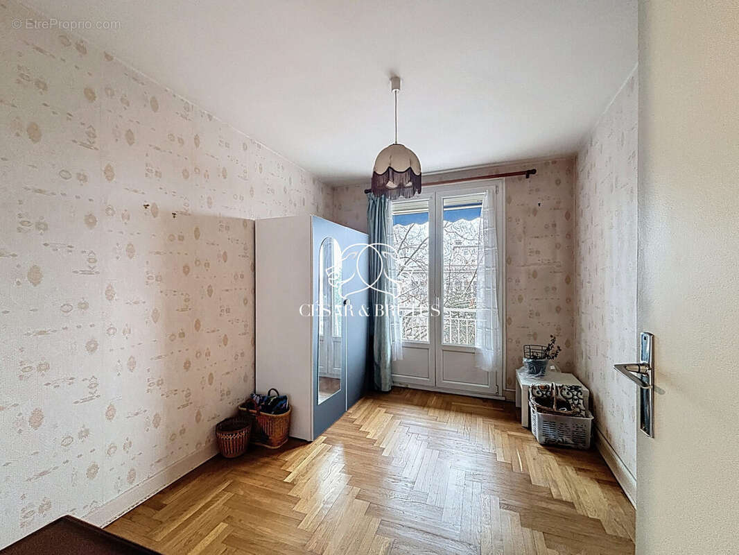 CHAMBRE 1 - Appartement à LYON-3E