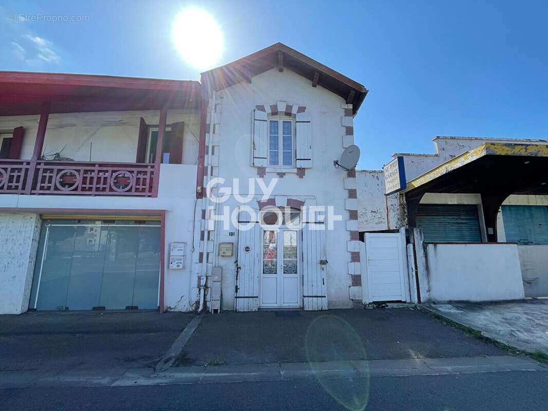 Maison à PARENTIS-EN-BORN