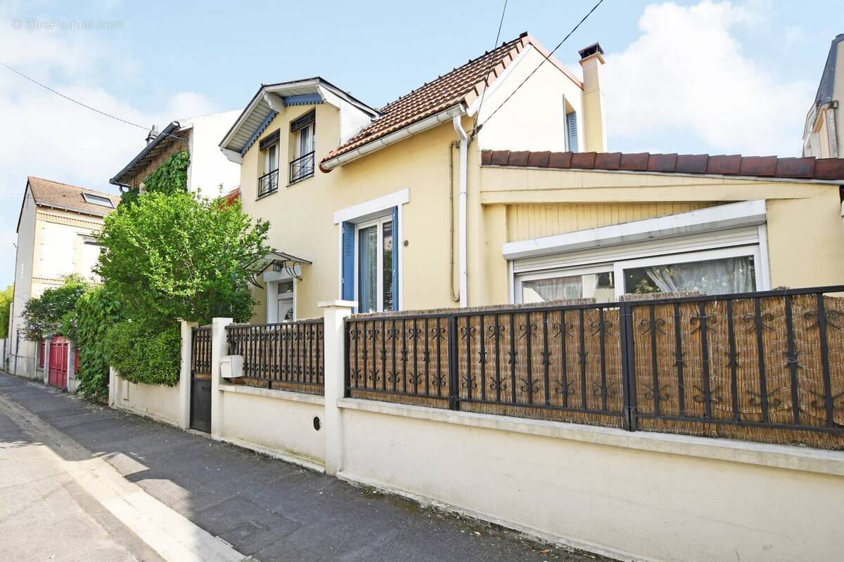 Maison à COLOMBES