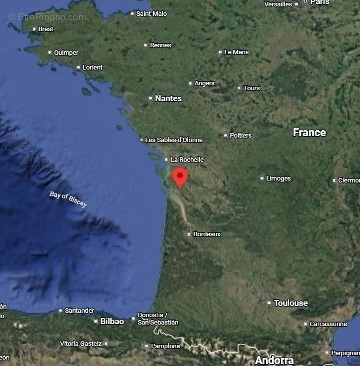 Terrain à MEURSAC