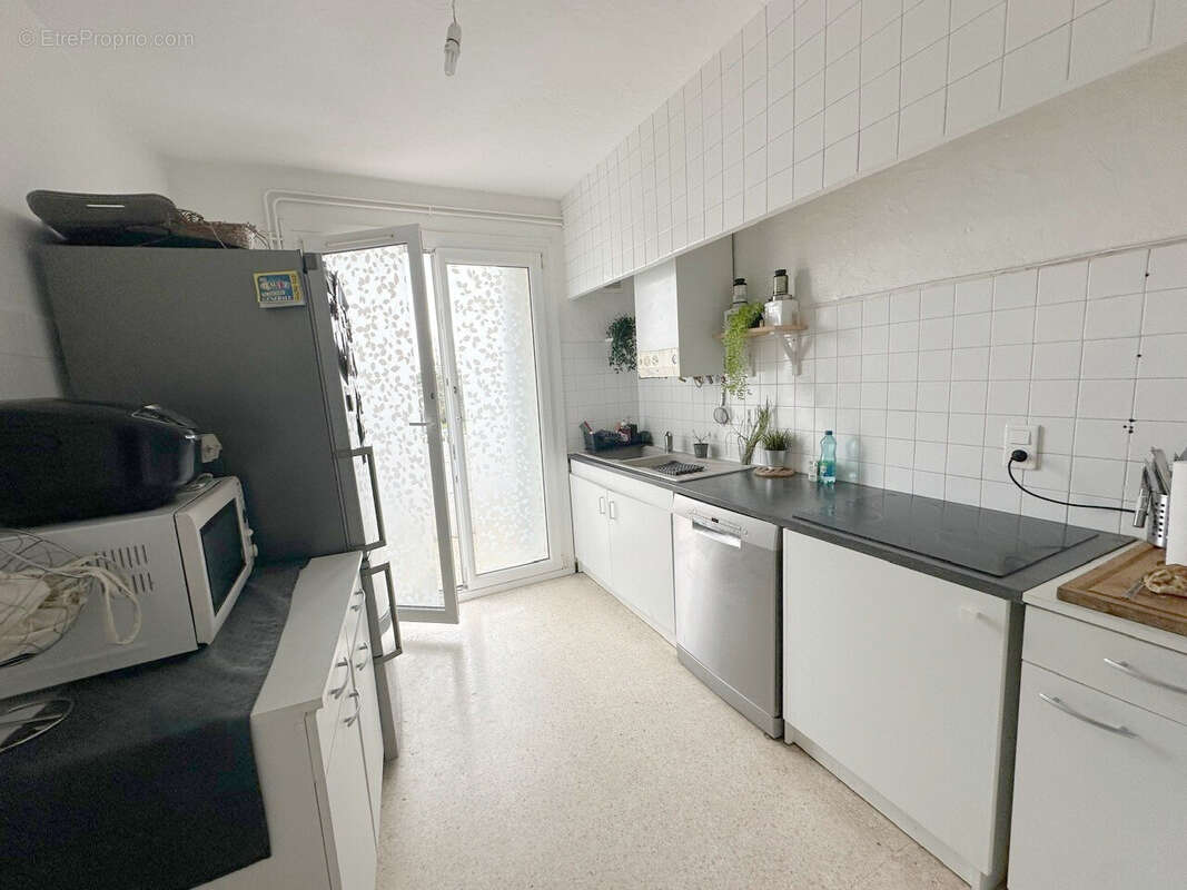 Appartement à LATTES