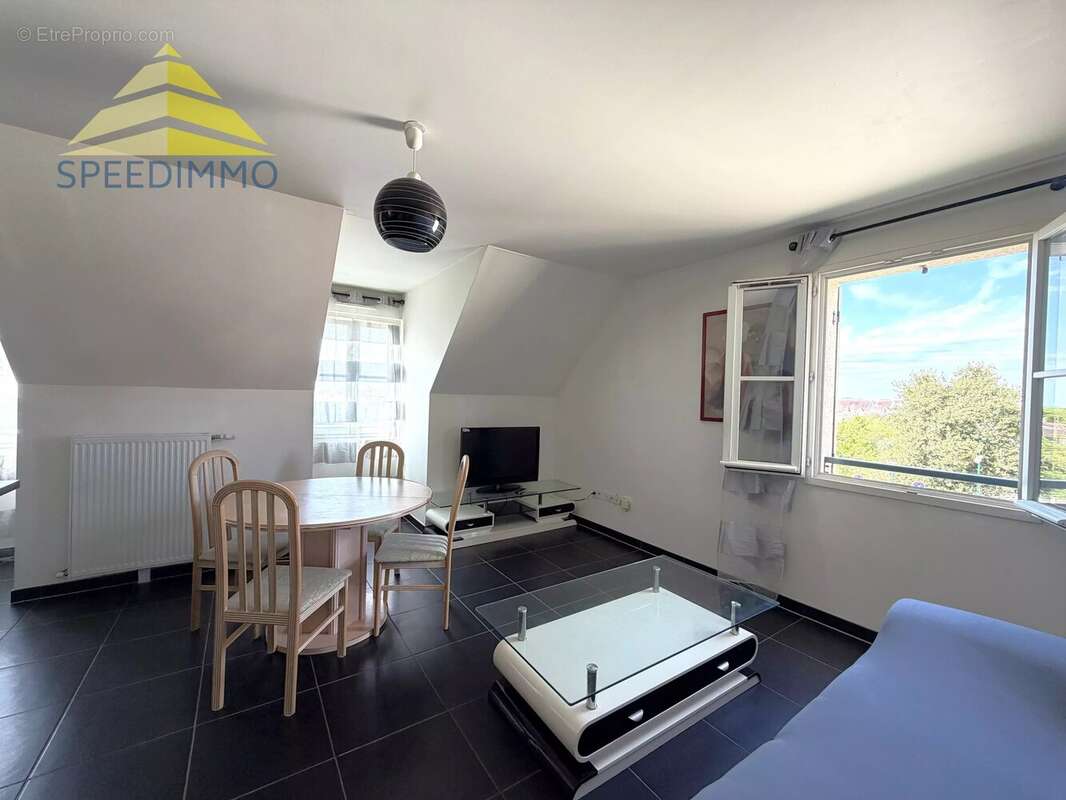 Appartement à PERIGNY
