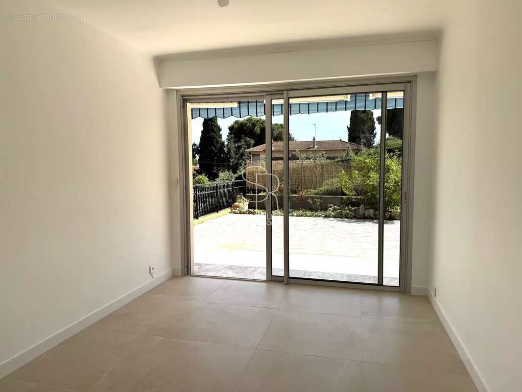 Appartement à CAGNES-SUR-MER