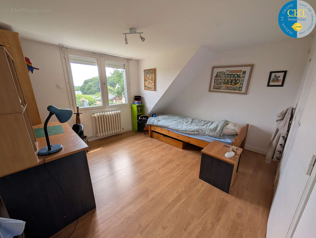 Grande maison familiale en centre-ville   guer bellevue (56380) avec cht immobilier - photo 13