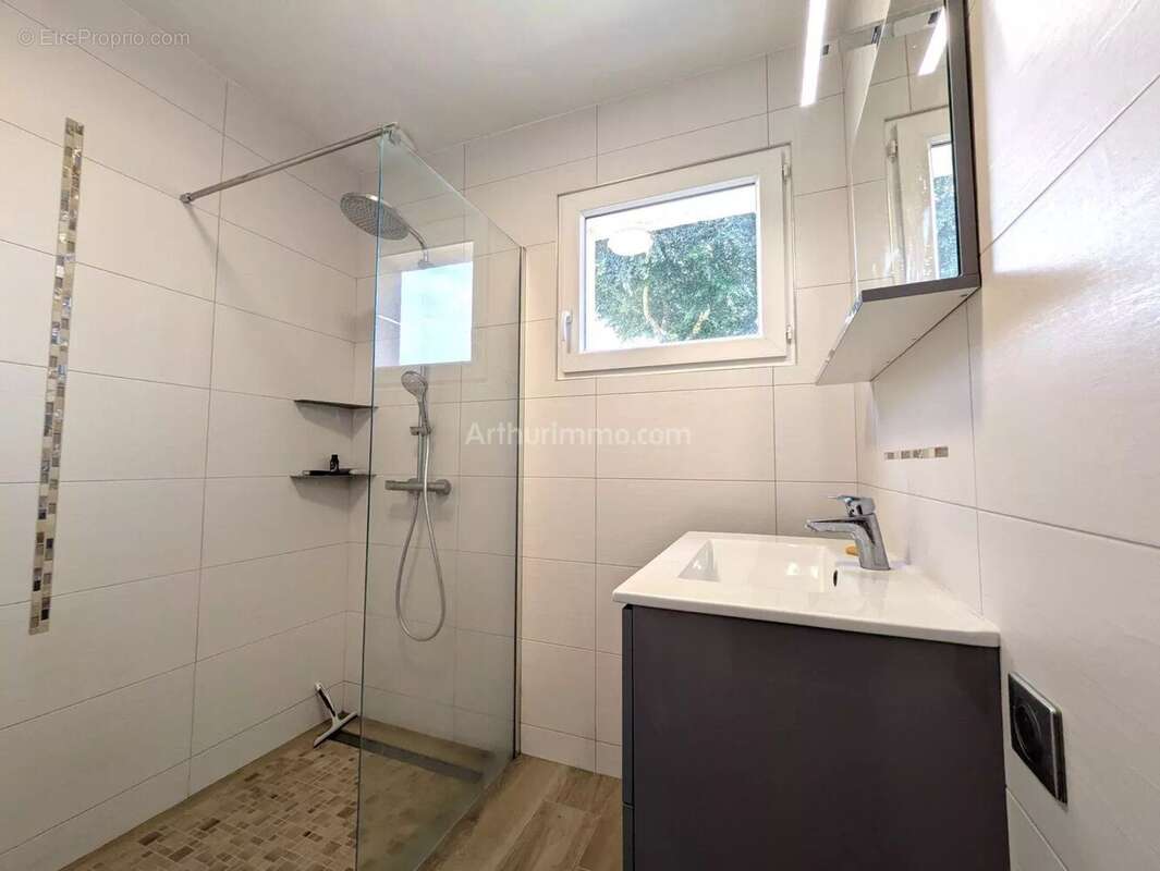 Maison à SAINT-DONAN