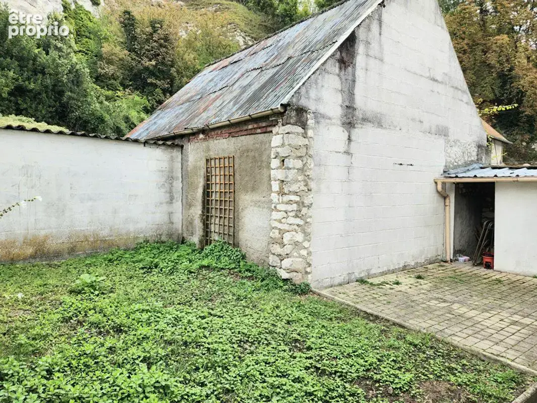 Baisse de prix : Les Andelys - Immeuble de rapport de 3 logements  dont 2 loués pour une rentabilité de 18.240 par an.- Prix 185 - photo 2